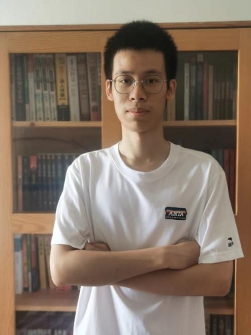 陈响的个人照片