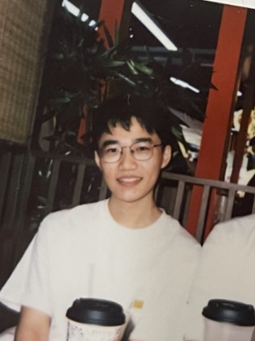 魏麟骅的个人照片